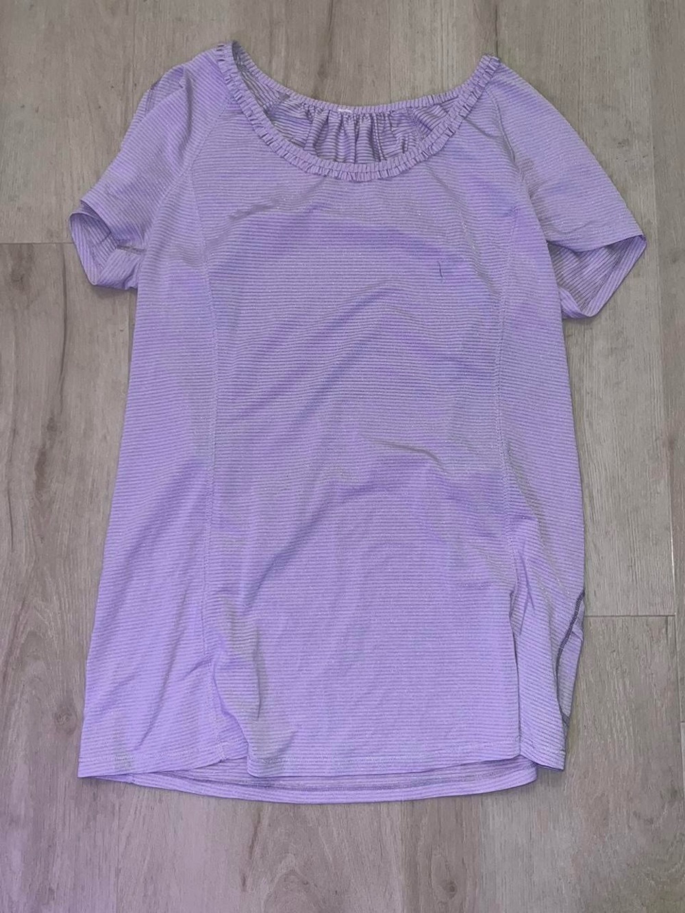lululemon athletica Lilac Short Sleeve Scoop Neck Top